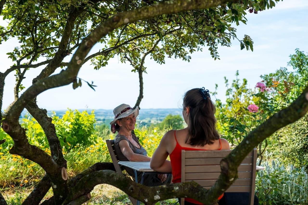 Chambres Et Table D'Hotes - Les Jardins De La Longagne Saussenac Zewnętrze zdjęcie